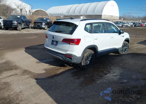 2022 Volkswagen Taos 1.5T S z USA, uszkodzony, nr VIN 3VVCX7B22NM000328